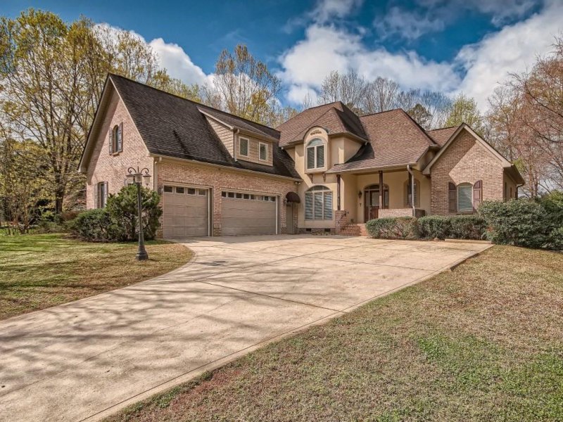 Property image 5 at 11901 Mountain Lake Cove, Charlotte, NC 28216