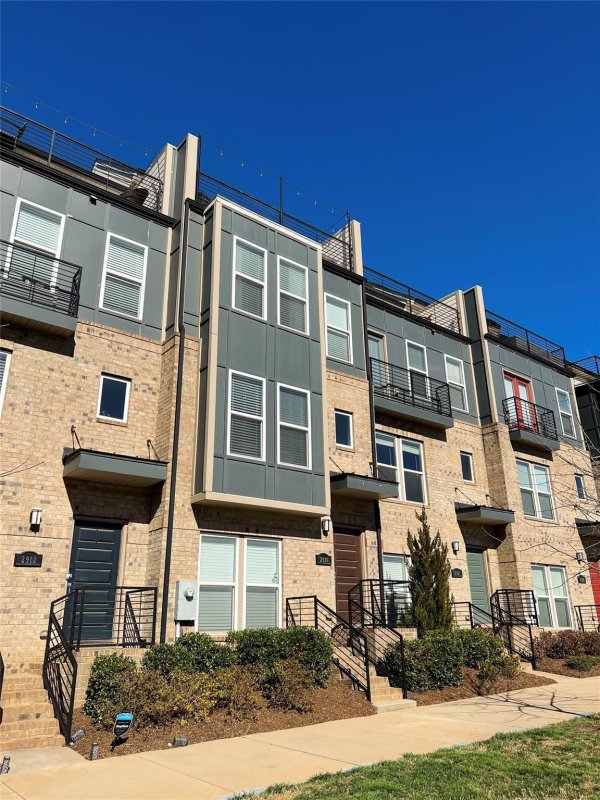Property image 3 at 2916 Grand Union Way, Charlotte, NC 28209