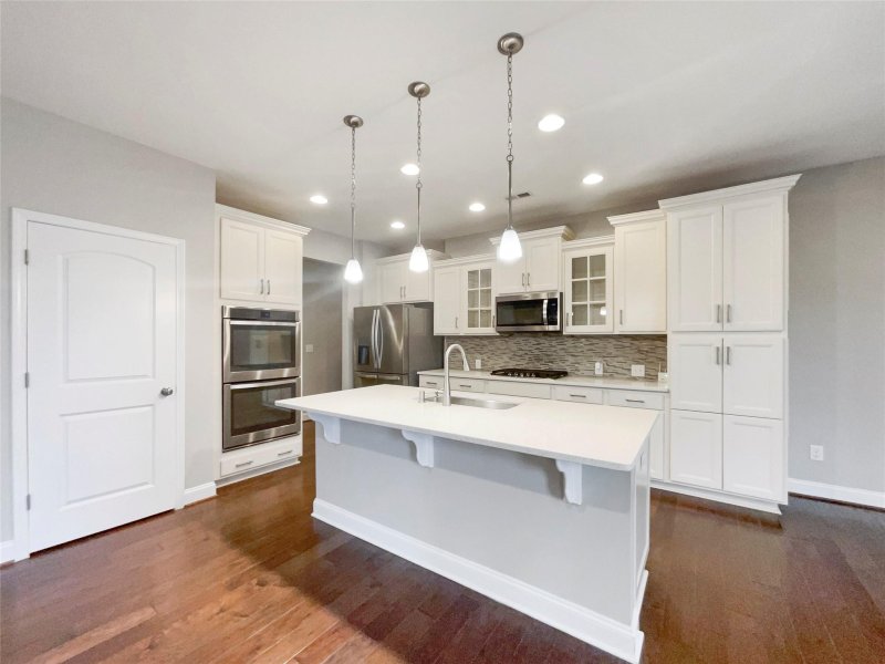 Property image 2 at 165 Oxford Drive, Mooresville, NC 28115