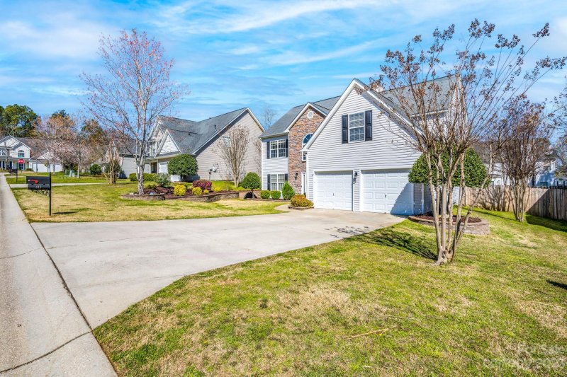 Property image 3 at 411 Rolling Stream Drive, Rock Hill, SC 29732