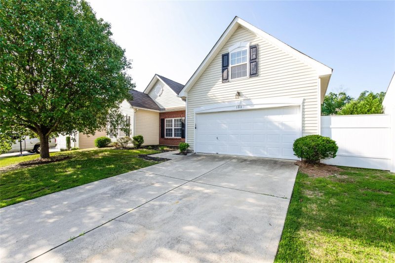 Property image 2 at 182 Mott Road, Mooresville, NC 28115