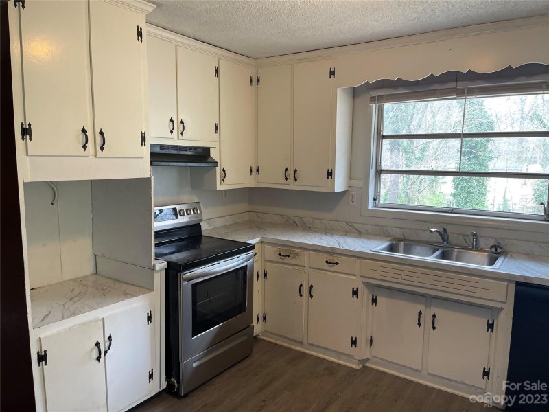 Property image 4 at 2612 Kendrick Drive, Charlotte, NC 28214