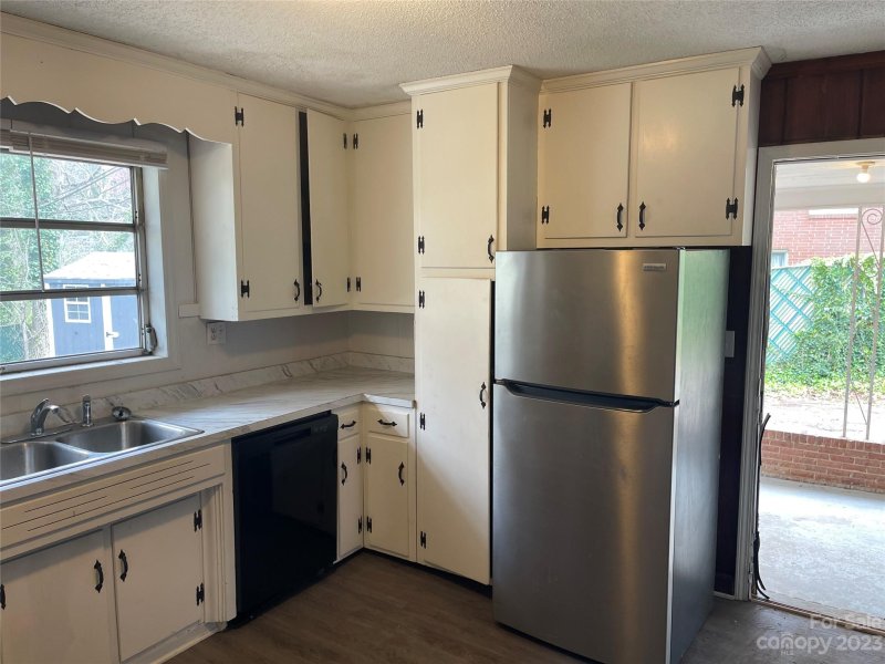 Property image 5 at 2612 Kendrick Drive, Charlotte, NC 28214