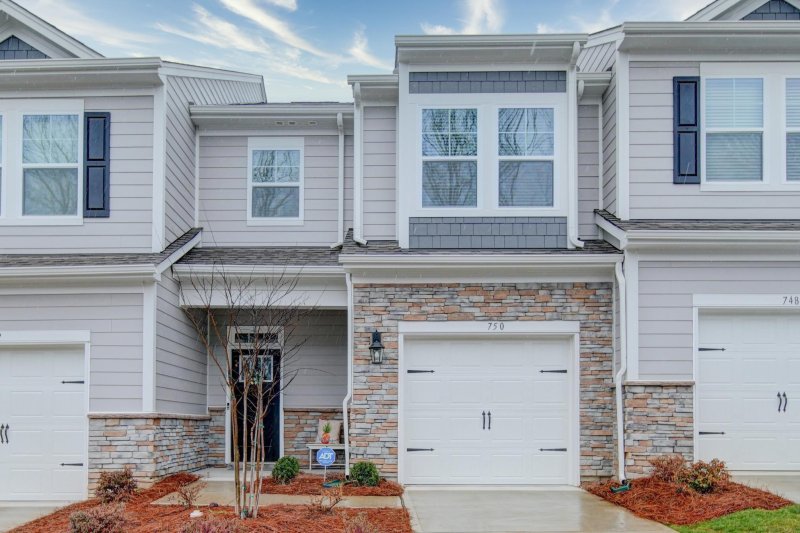 750 Little Bluestem Drive
