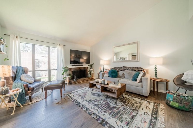 Property image 2 at 8035 Cedar Glen Drive, Charlotte, NC 28212