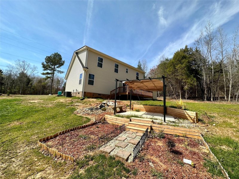 Property image 5 at 325 Harbor View Drive, Cherryville, NC 28021