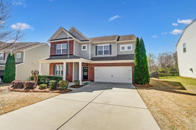 Property image 2 at 14420 Green Birch Drive, Pineville, NC 28134