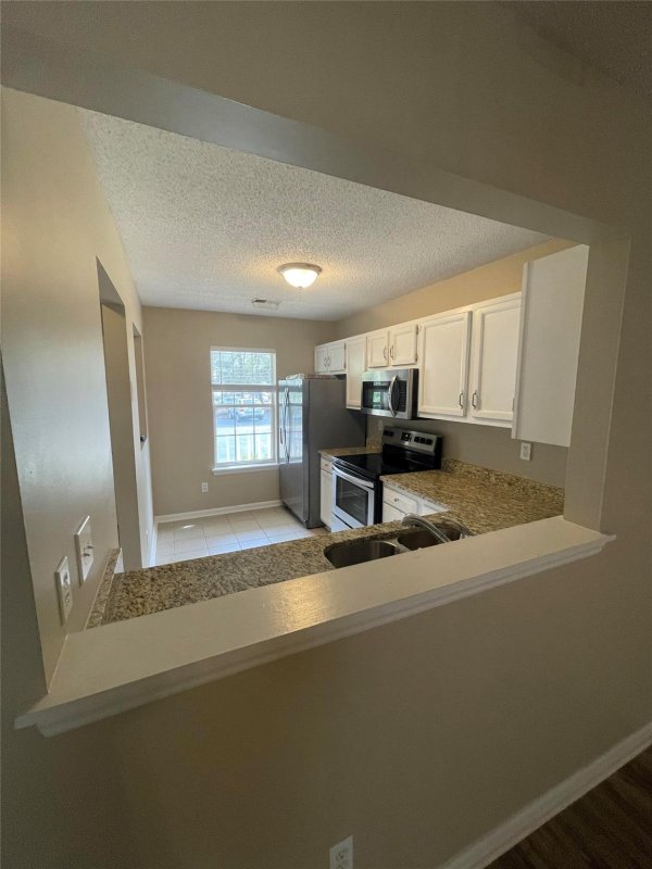 Property image 2 at 6400 Windsor Gate Lane, Charlotte, NC 28215