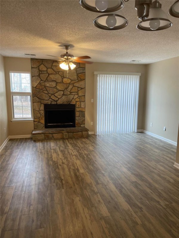 Property image 4 at 6400 Windsor Gate Lane, Charlotte, NC 28215