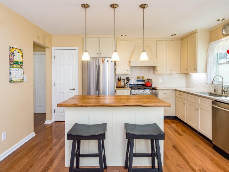 Property image 3 at 10 Marlwood Court, Asheville, NC 28804