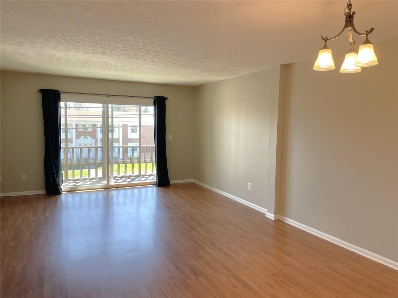 Property image 3 at 427 6th Avenue, Hendersonville, NC 28739