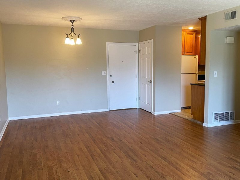 Property image 4 at 427 6th Avenue, Hendersonville, NC 28739