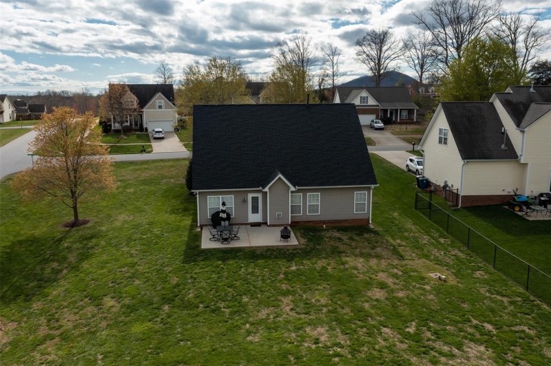 Property image 4 at 4990 Abernethy Park Drive, Hickory, NC 28602