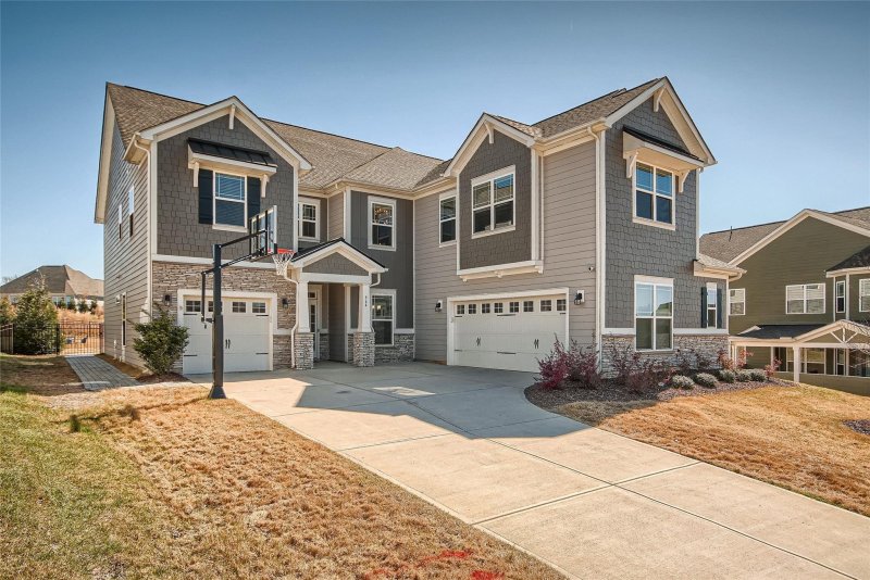 Property image 2 at 964 Bellegray Lane, Concord, NC 28027