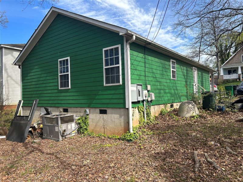 Property image 2 at 1817 Double Oaks Road, Charlotte, NC 28206