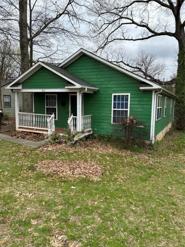 Property image 4 at 1817 Double Oaks Road, Charlotte, NC 28206