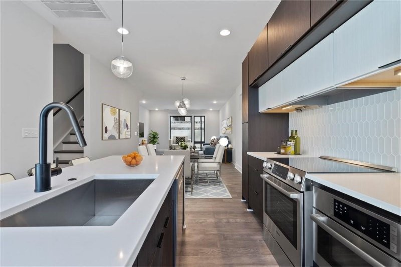 Property image 3 at 1214 Minter Place, Charlotte, NC 28203