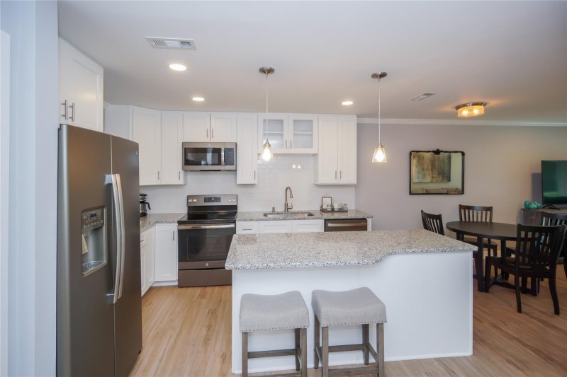 Property image 3 at 2524 Stradbrook Drive, Charlotte, NC 28210