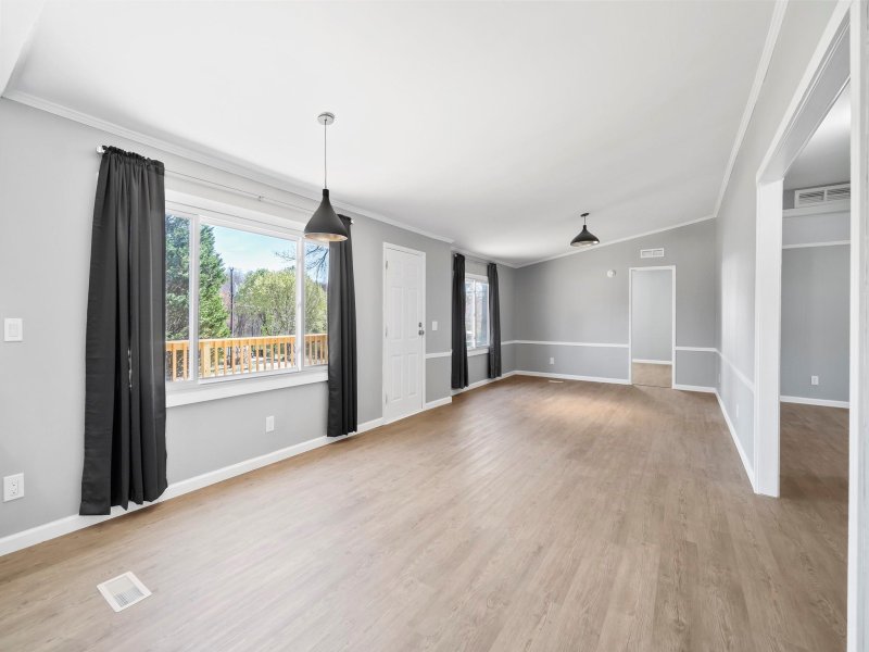 Property image 5 at 2759 Orangewood Lane, Newton, NC 28658