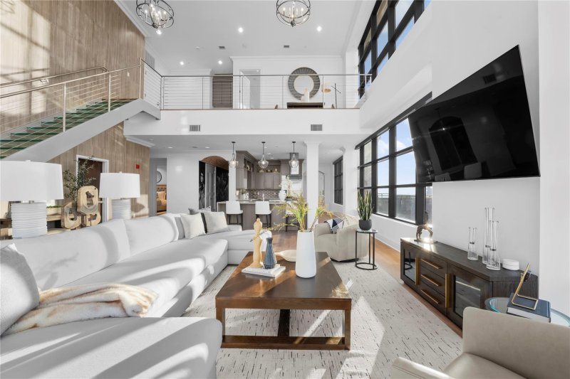 Property image 3 at 222 S Caldwell Street, Charlotte, NC 28202