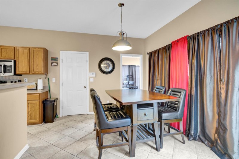 Property image 4 at 10940 Carver Pond Road, Charlotte, NC 28269