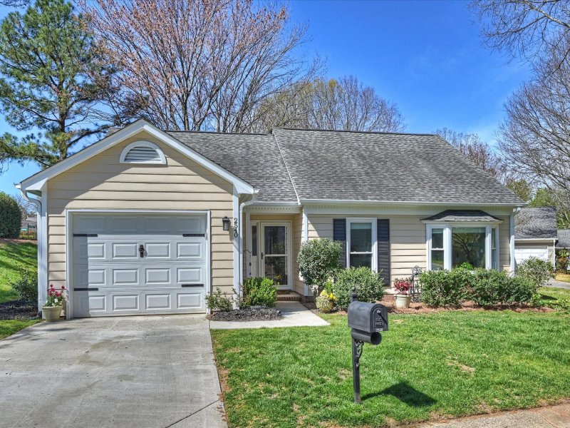 Property image 2 at 2540 Dalston Lane, Charlotte, NC 28210