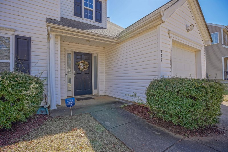 Property image 5 at 944 Grass Hollow Court, Charlotte, NC 28216