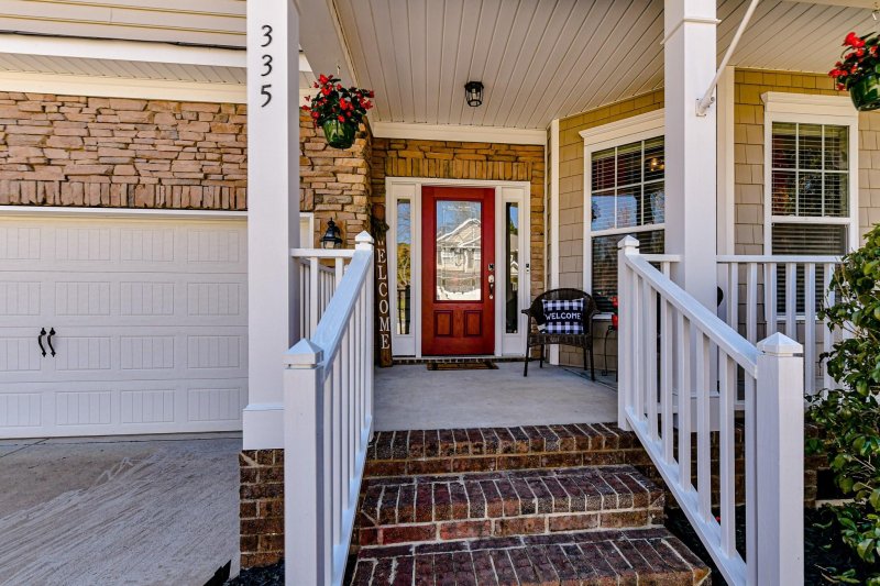 Property image 3 at 335 Windy Pine Drive, Lake Wylie, SC 29710