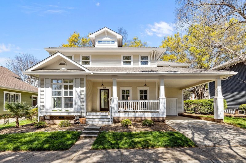 Property image 2 at 404 Olmsted Park Place, Charlotte, NC 28203