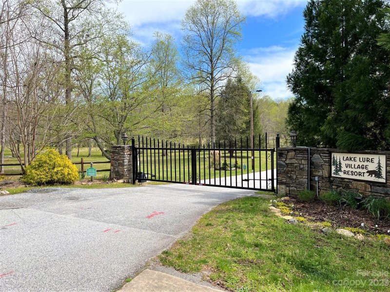 Property image 2 at 171 E Wilderness Road, Lake Lure, NC 28746