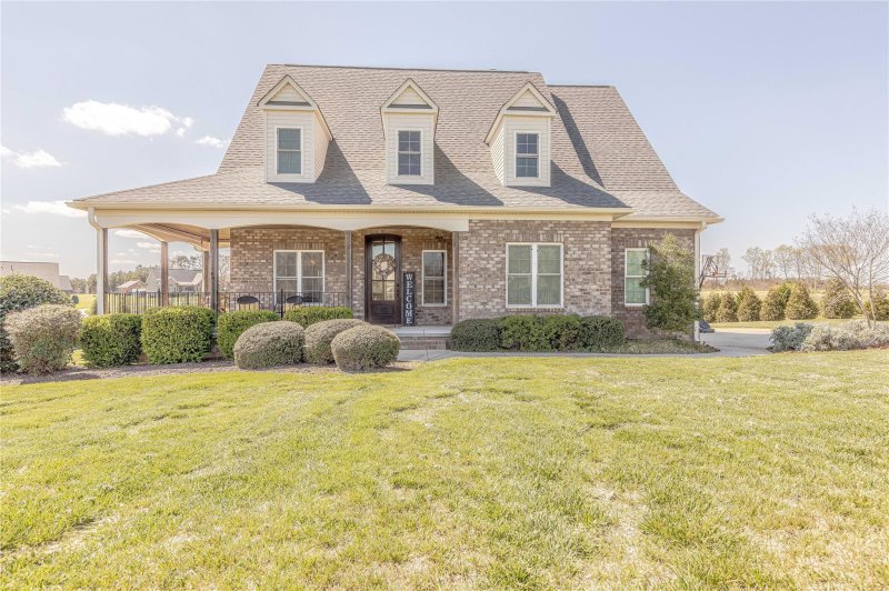 1808 Scuffle Hill Drive