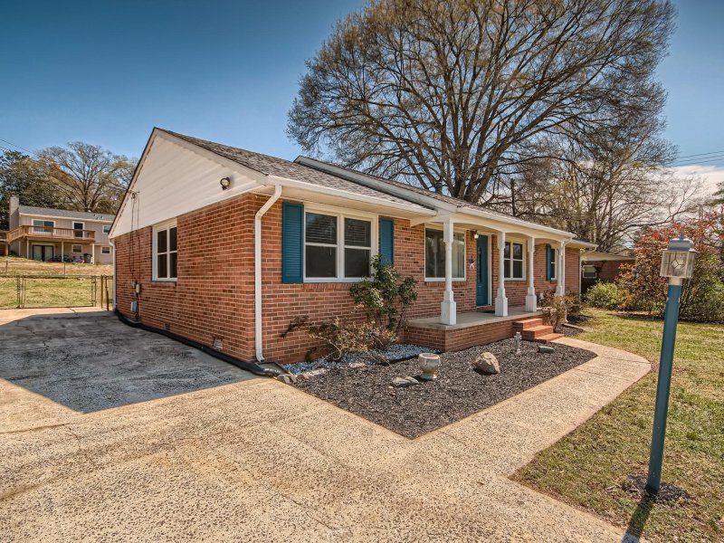 Property image 3 at 1510 Fern Forest Drive, Gastonia, NC 28054