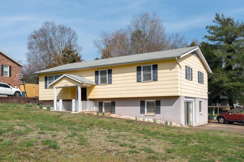 Property image 3 at 2273 38th Avenue, Hickory, NC 28601