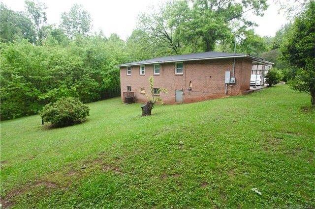 Property image 2 at 2865 Ebony Avenue, Gastonia, NC 28056