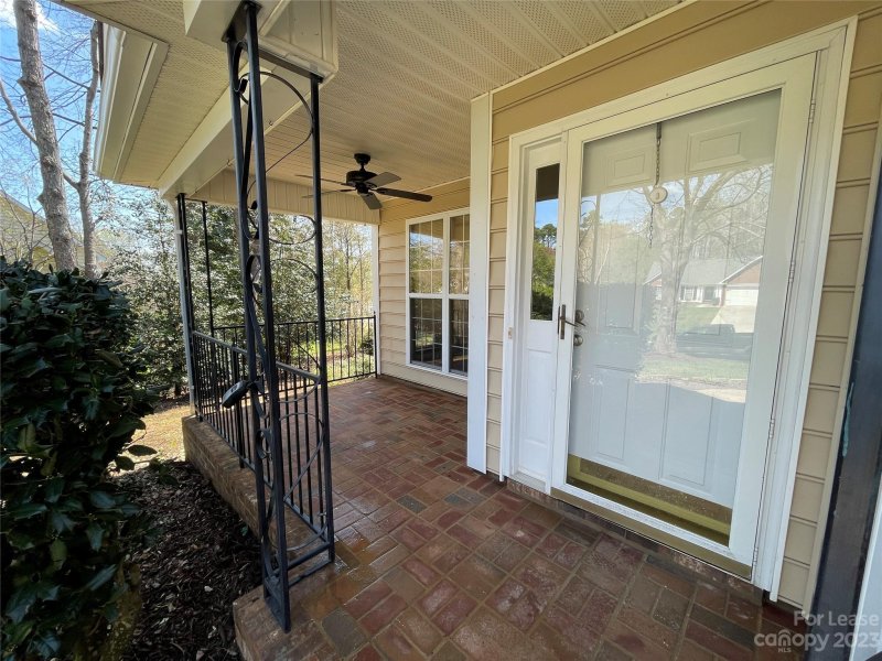 Property image 2 at 7118 Hunters Bluff Drive, Denver, NC 28037