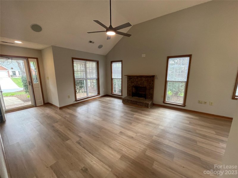 Property image 5 at 7118 Hunters Bluff Drive, Denver, NC 28037