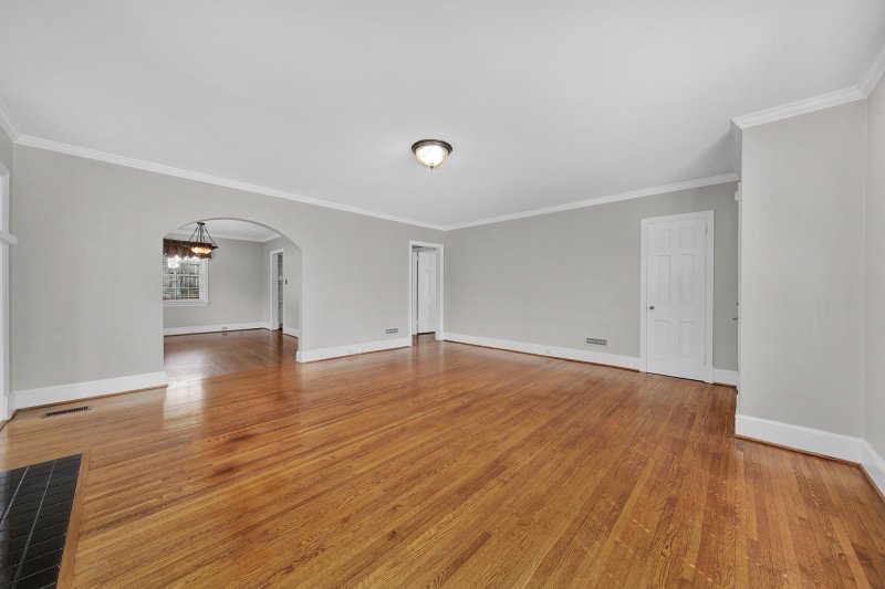 Property image 4 at 1221 Oakwood Avenue, Gastonia, NC 28052