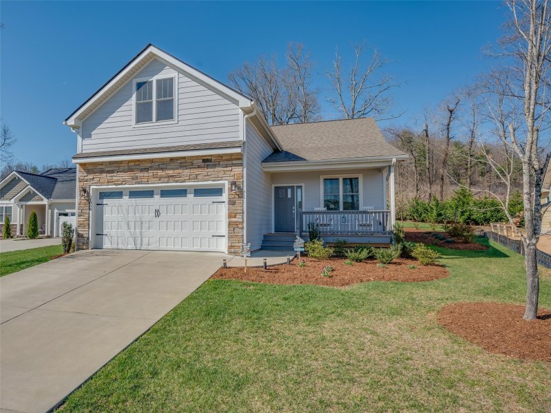 Property image 3 at 1088 Blacksmith Run Drive, Hendersonville, NC 28792