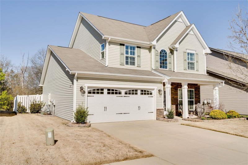 Property image 2 at 1263 Farm Branch Drive, Concord, NC 28027