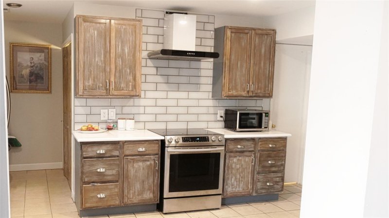 Property image 5 at 6103 Honeysuckle Lane, Charlotte, NC 28212