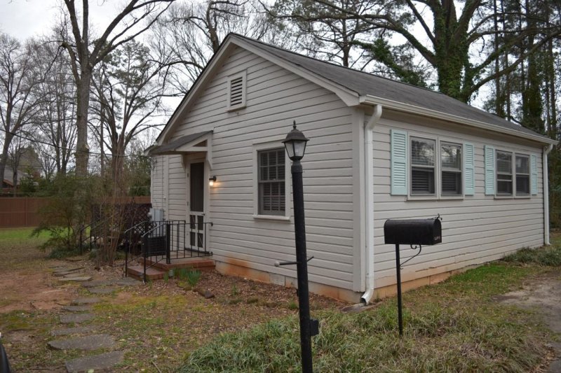 Property image 2 at 2613 1 2 Providence Road, Charlotte, NC 28211