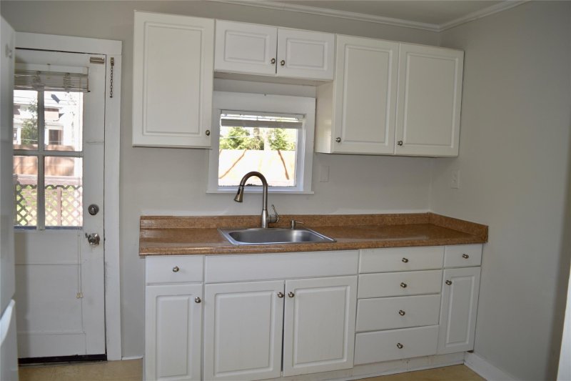 Property image 5 at 2613 1 2 Providence Road, Charlotte, NC 28211