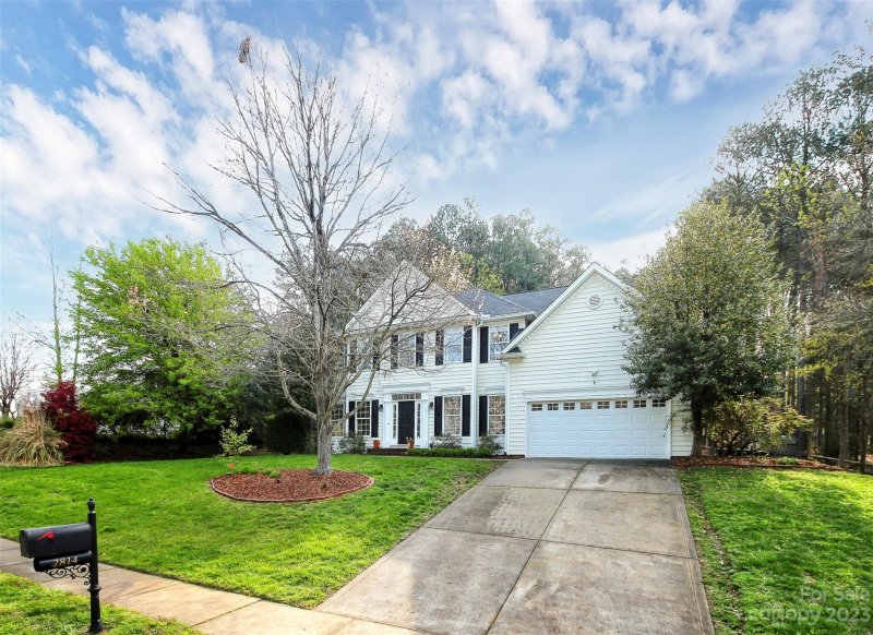 Property image 2 at 2814 Mt Isle Harbor Drive, Charlotte, NC 28214