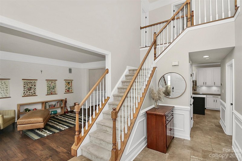 Property image 4 at 2814 Mt Isle Harbor Drive, Charlotte, NC 28214