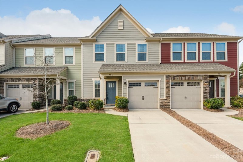 306 Scenic View Lane