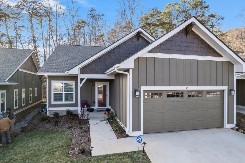 Property image 2 at 53 Cozy Cottage Way, Arden, NC 28704