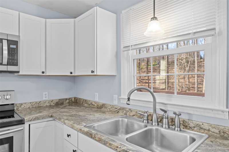 Property image 5 at 3914 22nd Street, Hickory, NC 28601