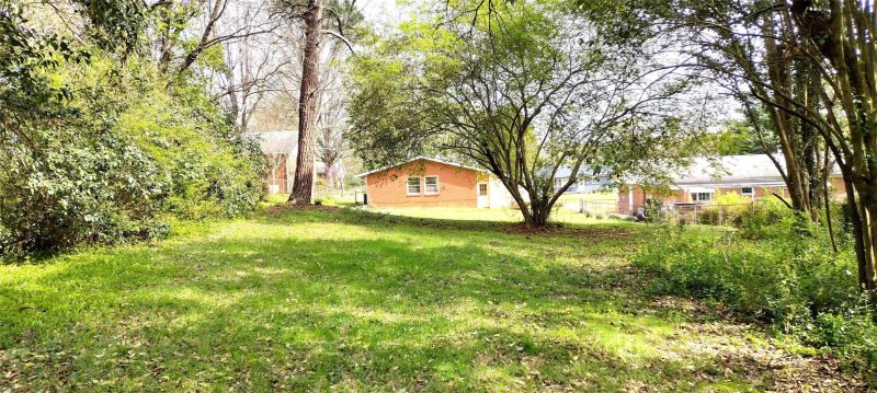 Property image 2 at 3219 Connecticut Avenue, Charlotte, NC 28205