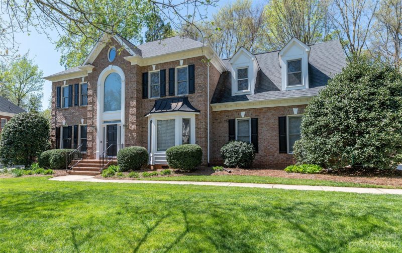 Property image 2 at 5225 Kirby Mews Court, Charlotte, NC 28277