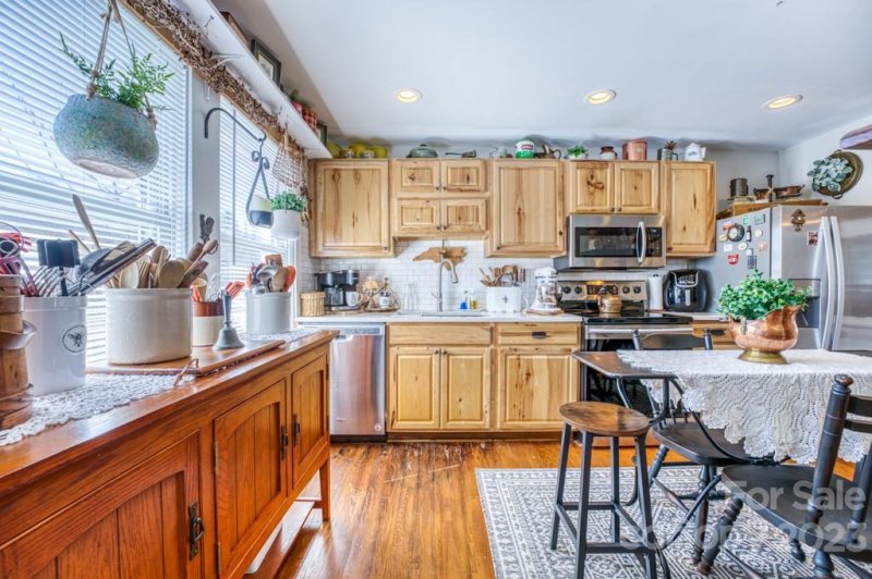 Property image 3 at 102 Morgan Street, Swannanoa, NC 28778